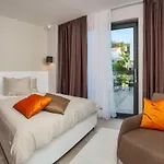 Luxury Beachfront Villa Trogir 2 With Indoor & Outdoor Pools * 트로기르
