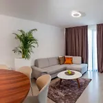 Luxury Beachfront Villa Trogir 2 With Indoor & Outdoor Pools 트로기르