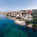 Luxury Beachfront Villa Trogir 2 With Indoor & Outdoor Pools 别墅 *