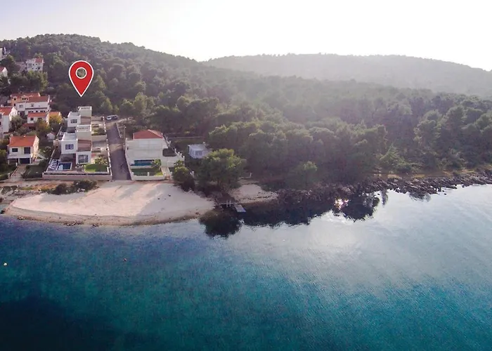 Вилла Luxury Beachfront Villa Trogir 2 With Indoor & Outdoor Pools Трогир