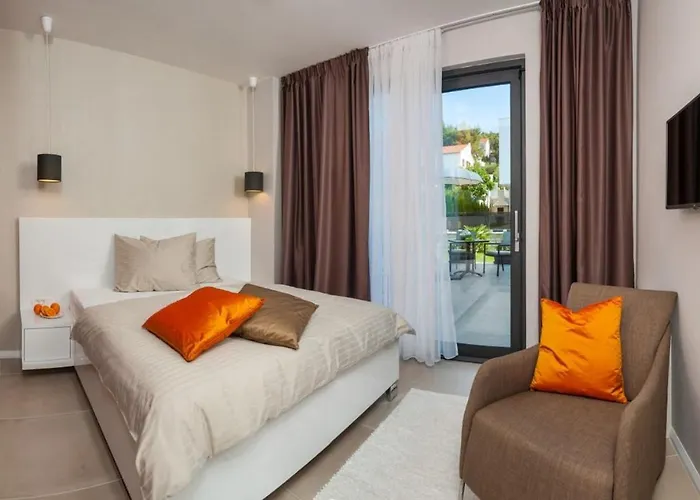 Luxury Beachfront Villa Trogir 2 With Indoor & Outdoor Pools * Трогир