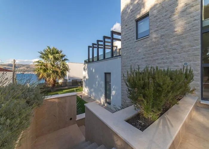 Luxury Beachfront Villa Trogir 2 With Indoor & Outdoor Pools * Трогир