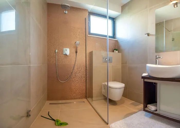 Luxury Beachfront Villa Trogir 2 With Indoor & Outdoor Pools Вилла Трогир