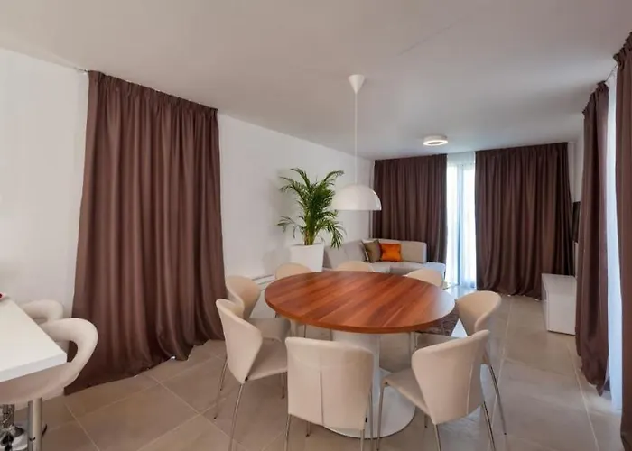 Luxury Beachfront Villa Trogir 2 With Indoor & Outdoor Pools Вилла *