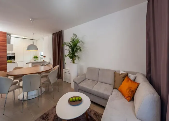 Вилла Luxury Beachfront Villa Trogir 2 With Indoor & Outdoor Pools Трогир