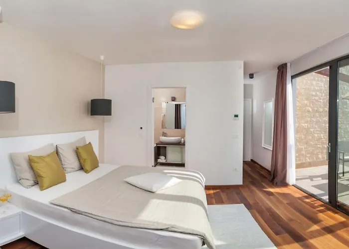 Luxury Beachfront Villa Trogir 2 With Indoor & Outdoor Pools Вилла *